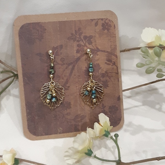 independent Jewelry - Swarovski Crystal Earrings